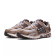 Nike Basket Nike Zoom Vomero 5