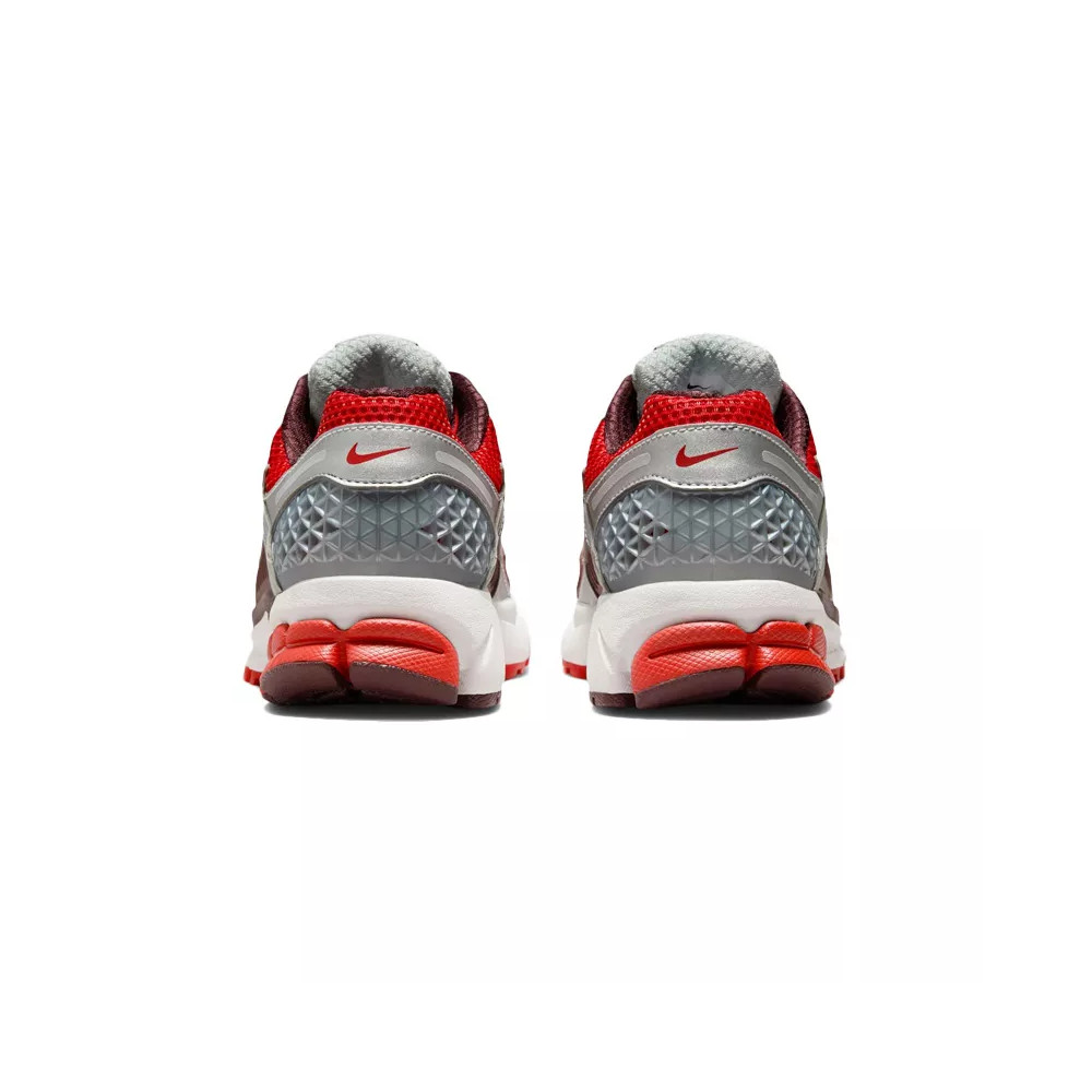Nike Basket Nike W VOMERO 5