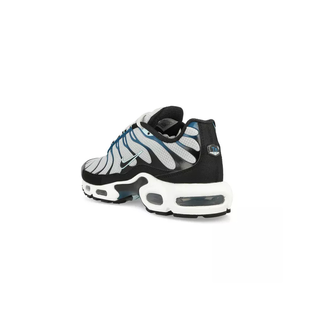 Nike Basket Nike AIR MAX PLUS