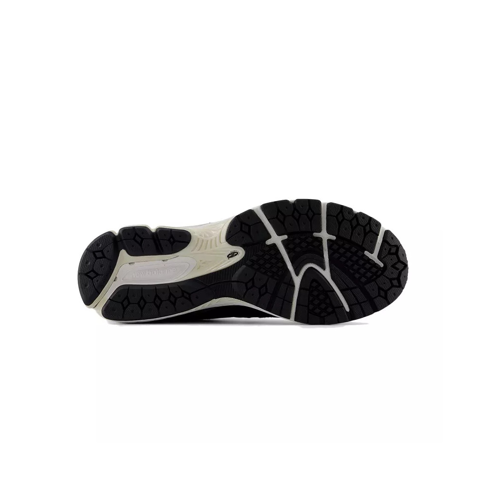 New Balance Basket New Balance M2002