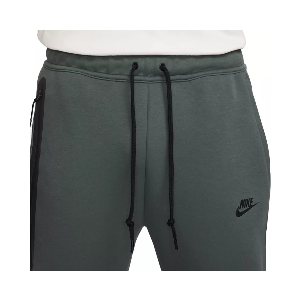 Nike Pantalon de survêtement Nike TECH FLEECE