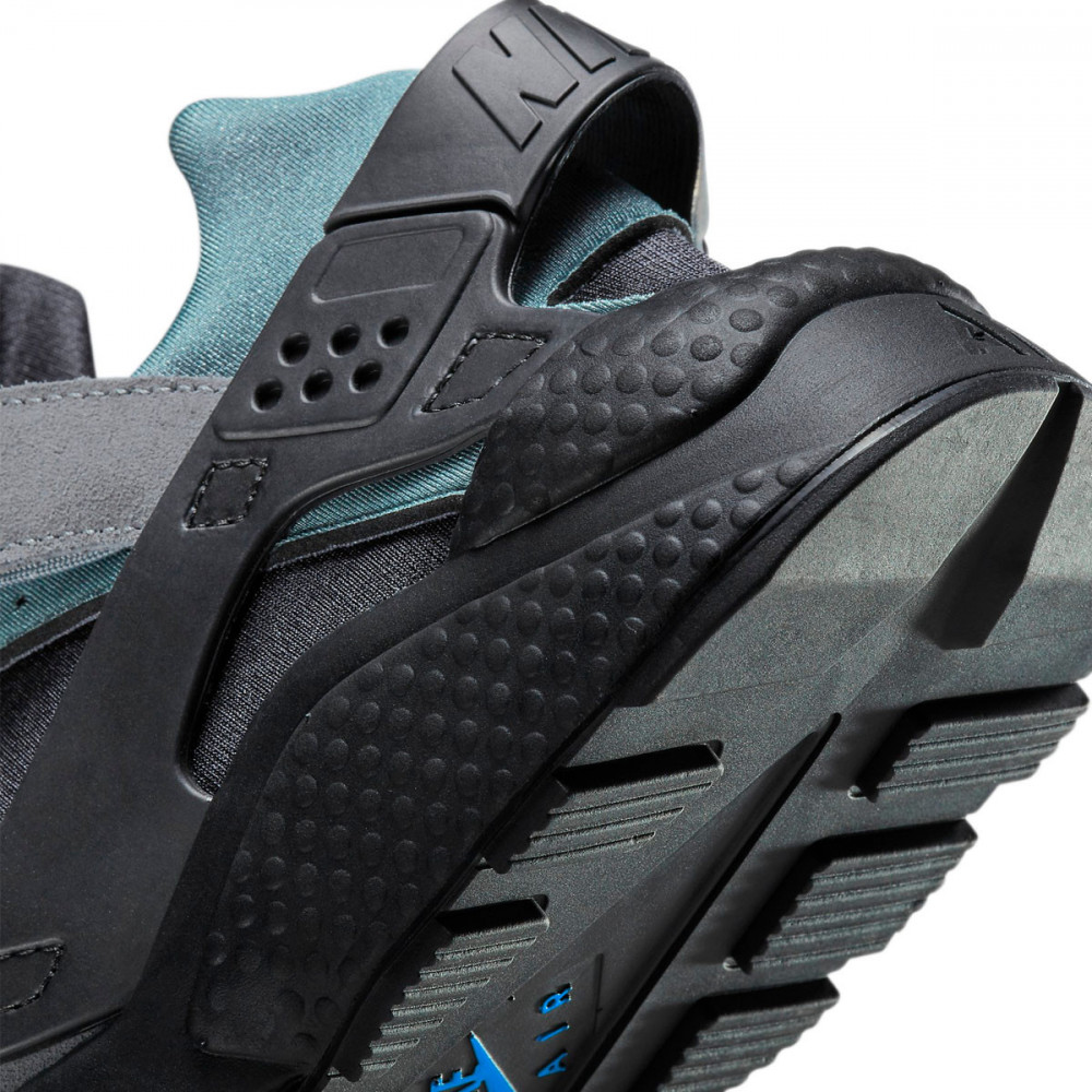 Nike Basket Nike AIR HUARACHE RUN